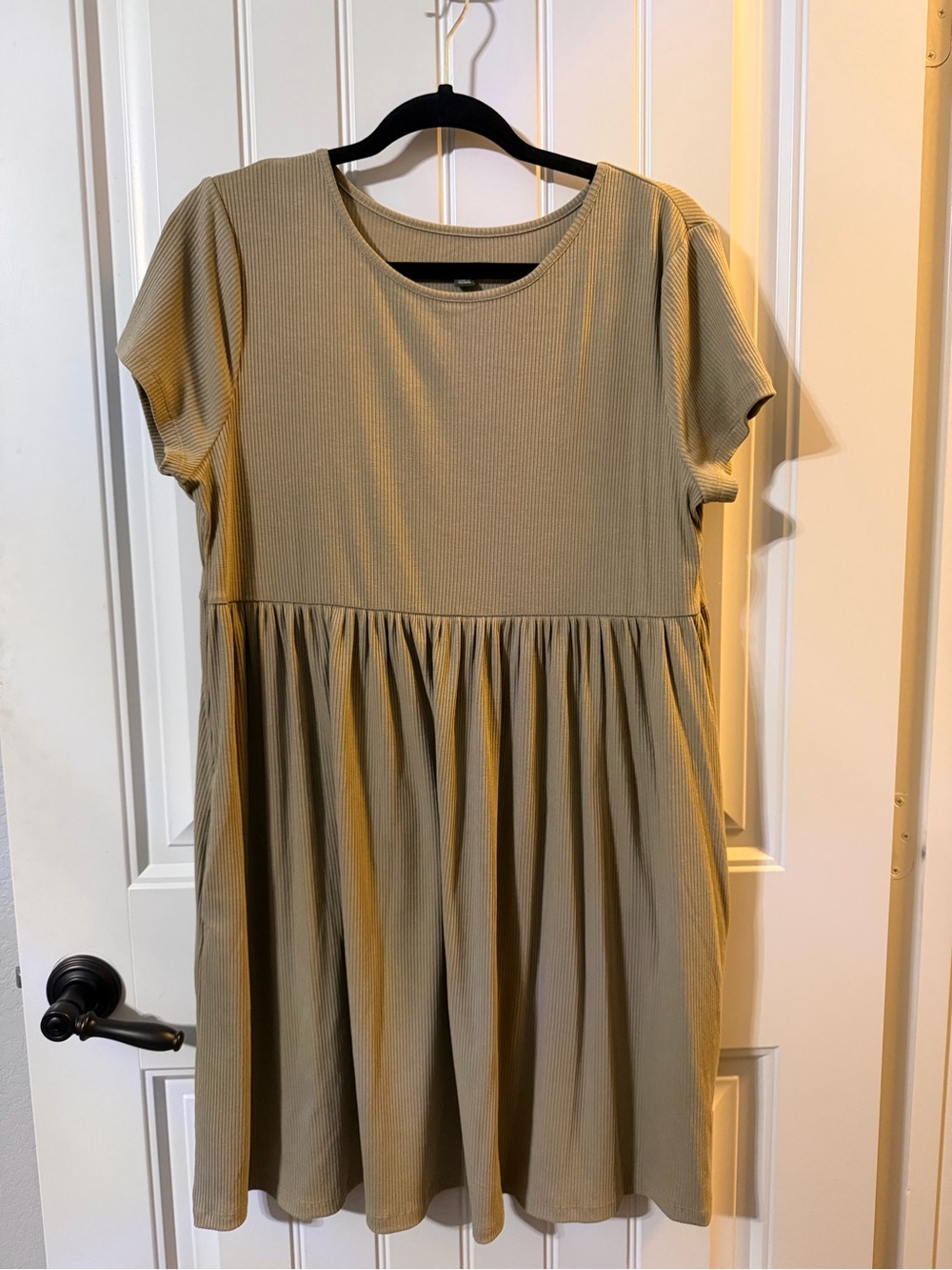wild fable Ribbed Short Sleeve Dress in Olive Green